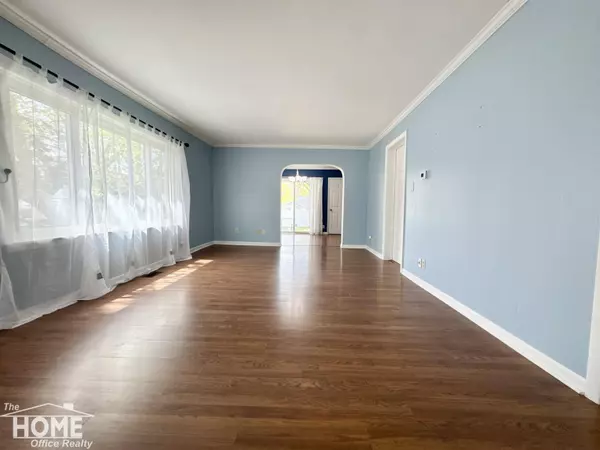 1225 N Water Street, Owosso, MI 48867