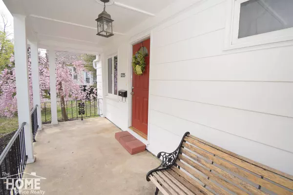 1225 N Water Street, Owosso, MI 48867