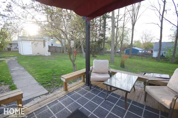 1244 S Pearce Street, Owosso, MI 48867