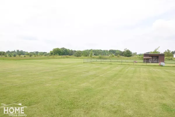 2411 Escott Road, Owosso, MI 48867