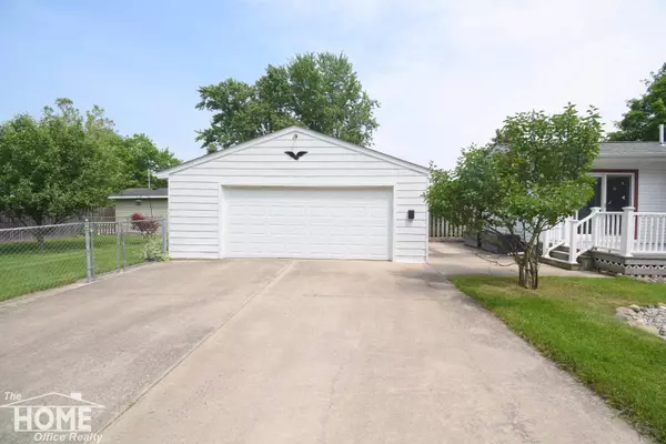1460 Olmstead Street, Owosso, MI 48867