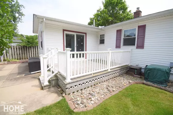 1460 Olmstead Street, Owosso, MI 48867