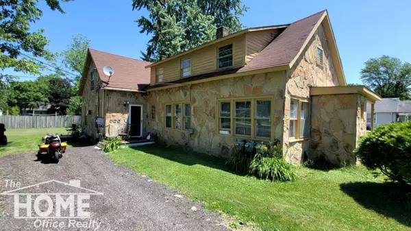 1803-1807 Kilbourn Ave Avenue, Owosso, MI 48867