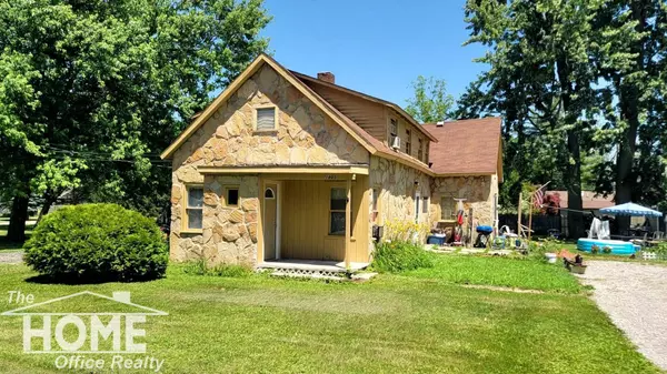 1803-1807 Kilbourn Ave Avenue, Owosso, MI 48867