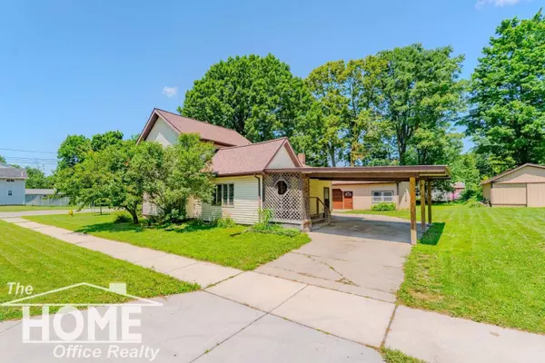 304 N Hartel Road, Potterville, MI 48876