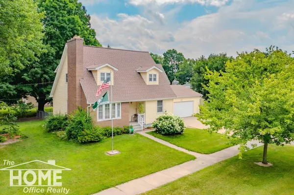 141 W Pearl Street, Ovid, MI 48866