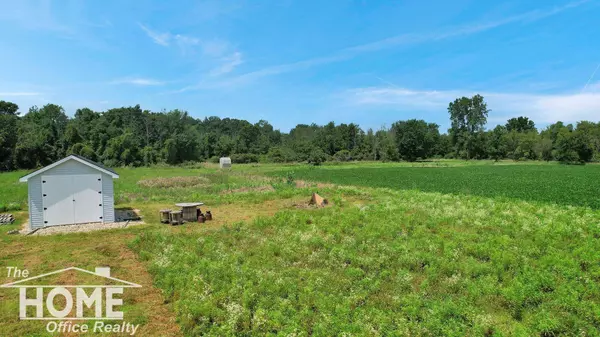 6327 S Morrice Road, Perry, MI 48872