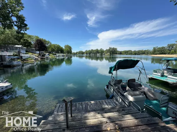 10001 E Goodall Road, Durand, MI 48429