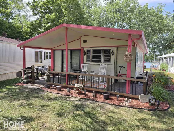 10001 E Goodall Road, Durand, MI 48429