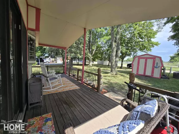 10001 E Goodall Road, Durand, MI 48429