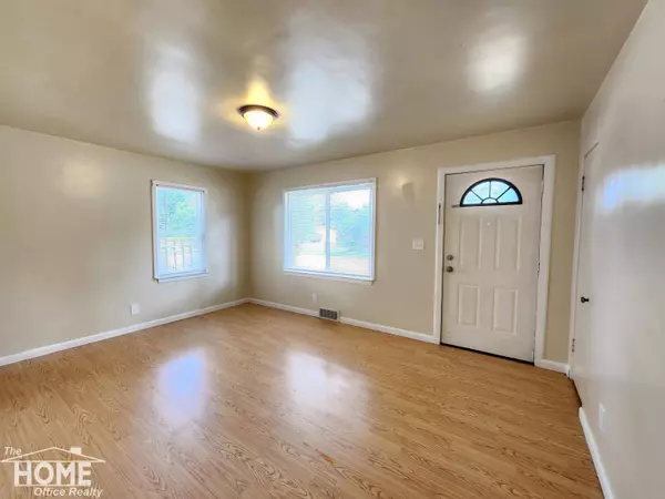 201 E Stewart Street, Owosso, MI 48867