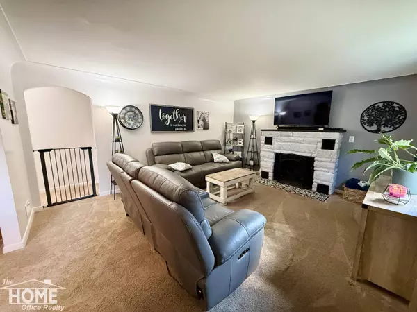 811 S Ball Street, Owosso, MI 48867