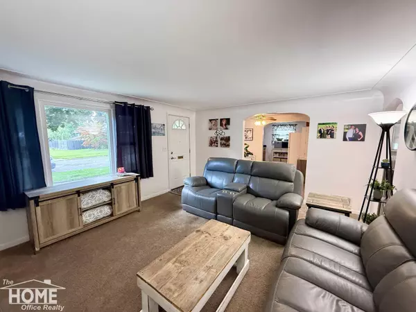 811 S Ball Street, Owosso, MI 48867