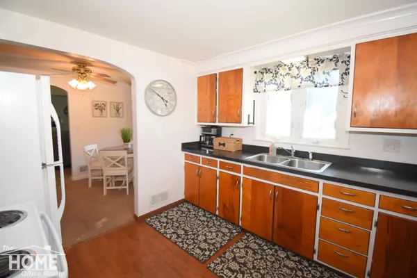 811 S Ball Street, Owosso, MI 48867