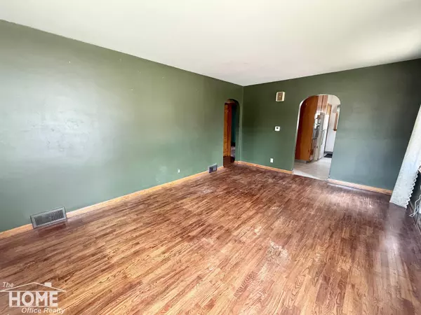 1444 W King Street, Owosso, MI 48867