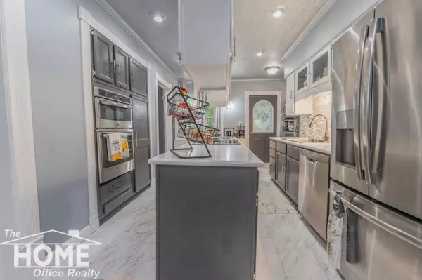 411 S Shiawassee Street, Corunna, MI 48817