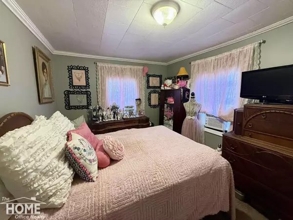 1300 S Pearce Street, Owosso, MI 48867