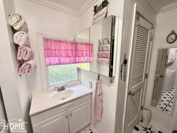 1300 S Pearce Street, Owosso, MI 48867