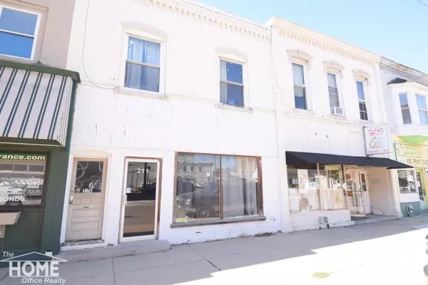 211-213 N Ball Street, Owosso, MI 48867