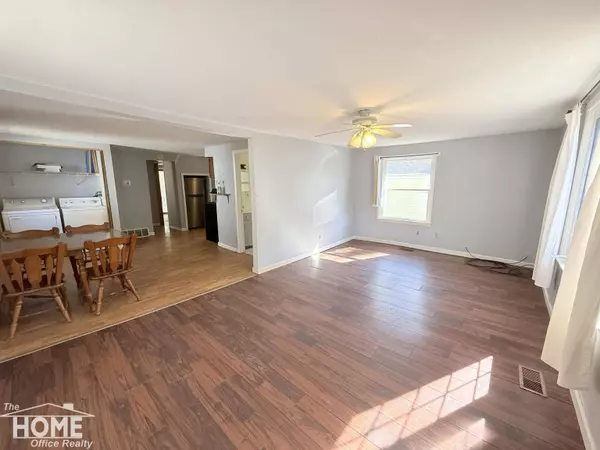 755 Woodlawn Avenue, Owosso, MI 48867