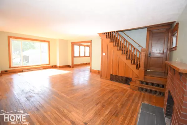 723 Adams Street, Owosso, MI 48867