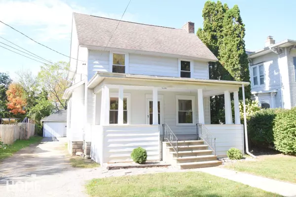 723 Adams Street, Owosso, MI 48867