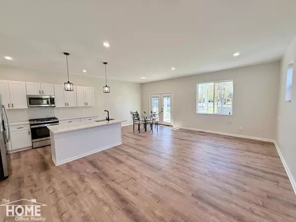 1046 S Pearce Street, Owosso, MI 48867