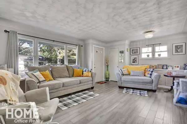 1004 N Ball Street, Owosso, MI 48867