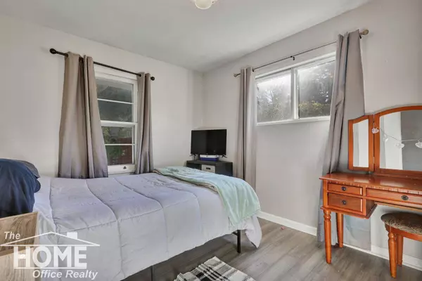 1004 N Ball Street, Owosso, MI 48867