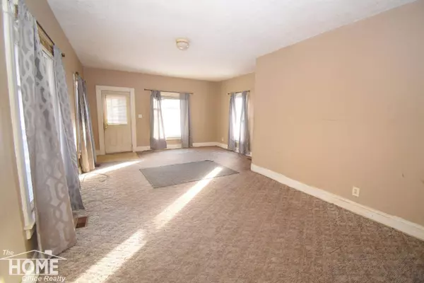 331 N Saginaw Street, Owosso, MI 48867