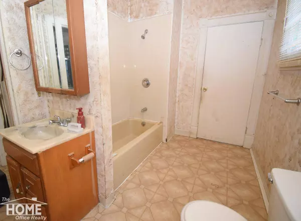 331 N Saginaw Street, Owosso, MI 48867