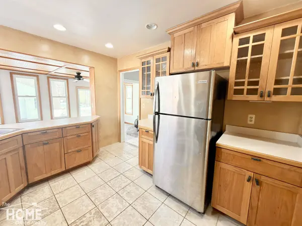 16544 Delaware Avenue, Redford, MI 48240