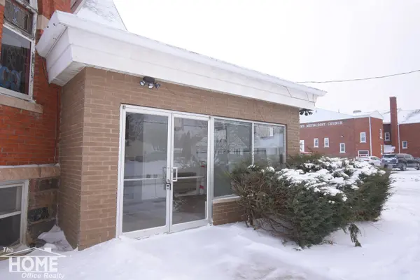 230 N Woodworth Street, Corunna, MI 48817