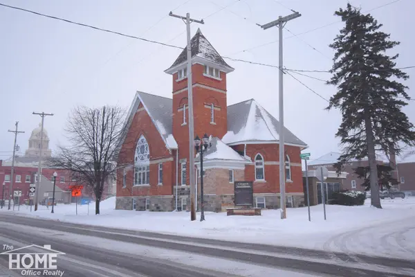 230 N Woodworth Street, Corunna, MI 48817