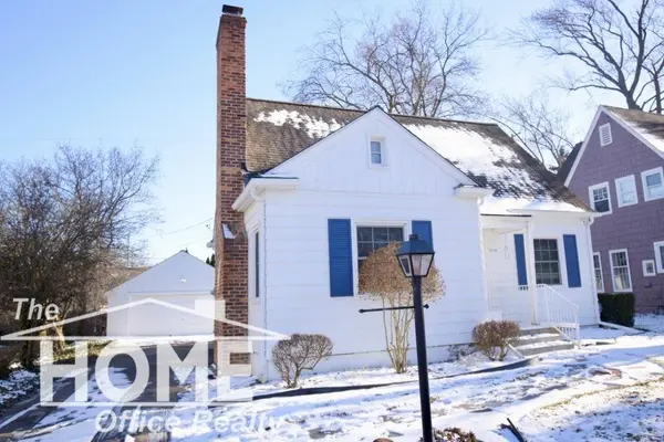 2115 Radcliffe Avenue, Flint, MI 48503