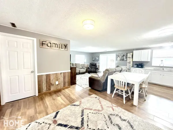 2032 Howard Point Drive, Nashville, MI 49073