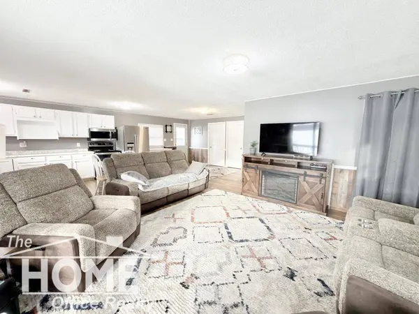 2032 Howard Point Drive, Nashville, MI 49073