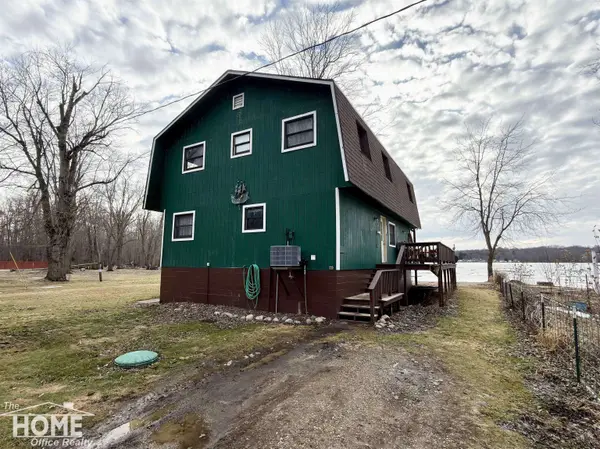 2032 Howard Point Drive, Nashville, MI 49073