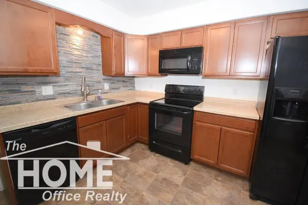 205 E Rolfe Street, Perry, MI 48872