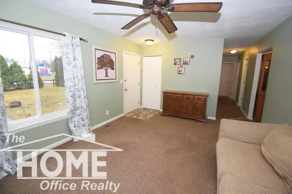 205 E Rolfe Street, Perry, MI 48872