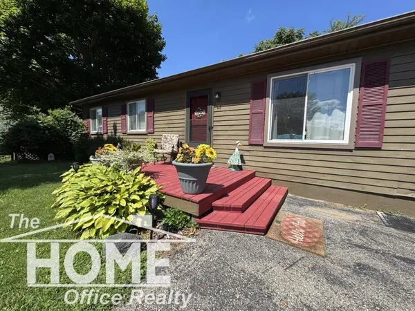 205 E Rolfe Street, Perry, MI 48872