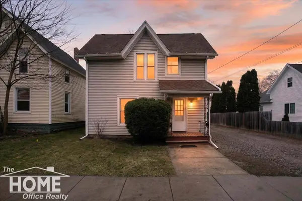 218 S Oak Street, Owosso, MI 48867