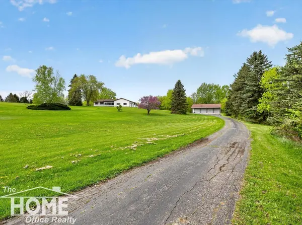 6444 Grand River Road, Bancroft, MI 48414