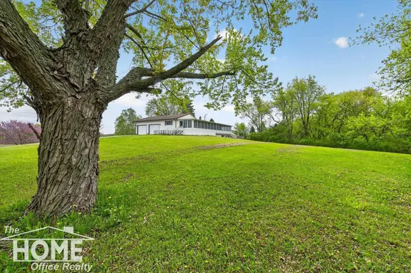 6444 Grand River Road, Bancroft, MI 48414