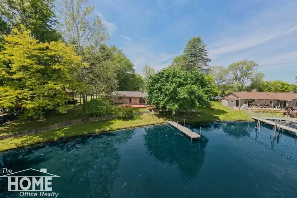 4879 Mohican Trail, Owosso, MI 48867
