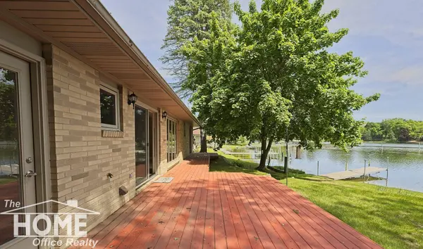 4879 Mohican Trail, Owosso, MI 48867