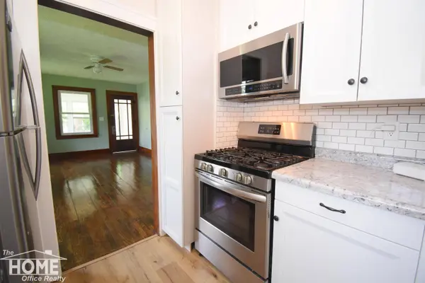 1106 Regent Street, Lansing, MI 48912
