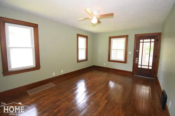 1106 Regent Street, Lansing, MI 48912
