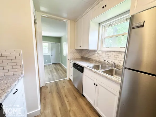 1106 Regent Street, Lansing, MI 48912