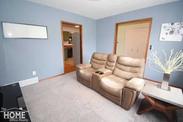 723 Center Street, Owosso, MI 48867